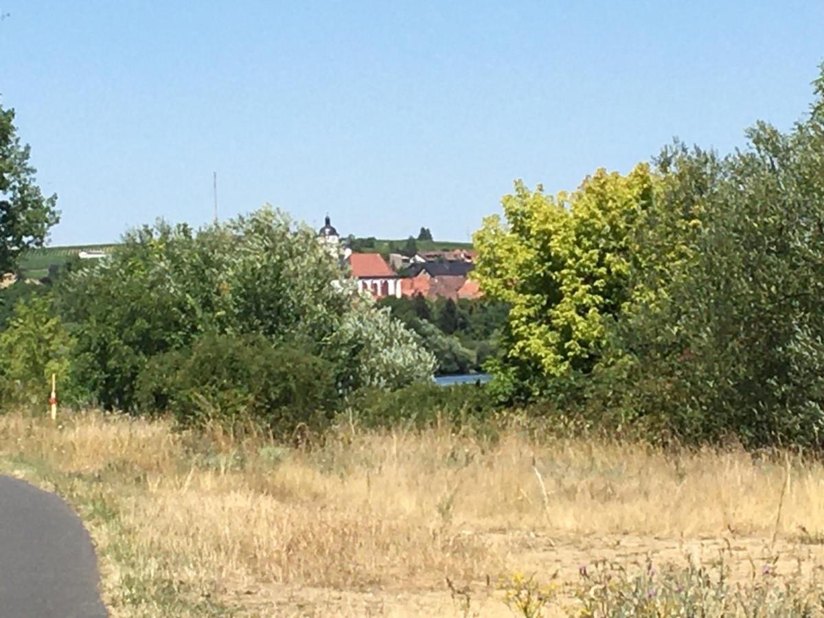 Haeuschen In Der Altstadt Dettelbach Exteriör bild